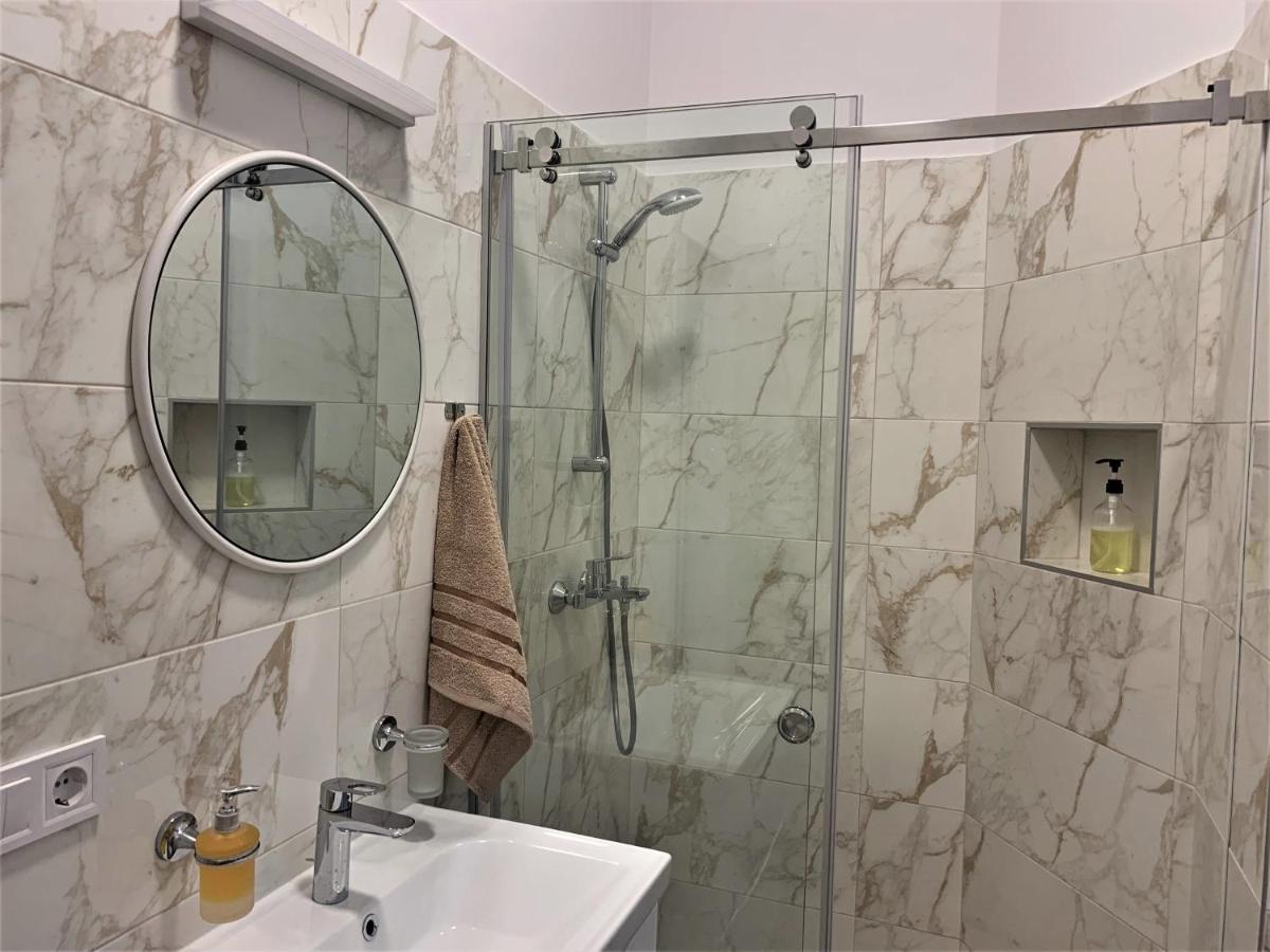 Iris Apartment On Popovich Lwów Zewnętrze zdjęcie