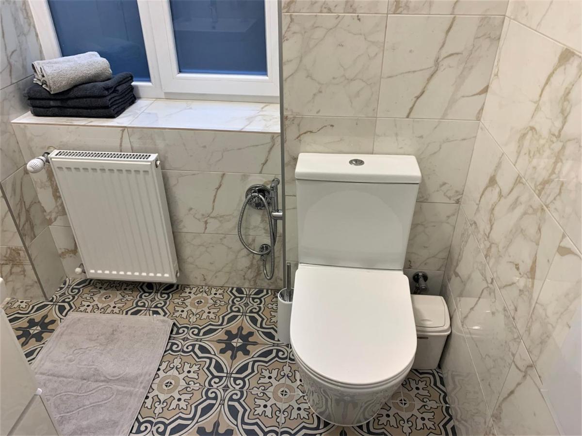 Iris Apartment On Popovich Lwów Zewnętrze zdjęcie
