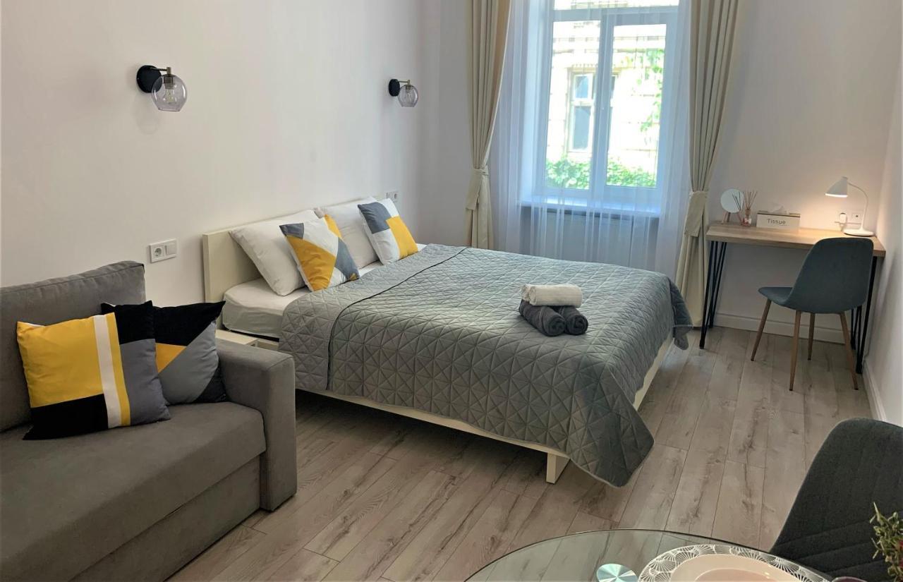 Iris Apartment On Popovich Lwów Zewnętrze zdjęcie