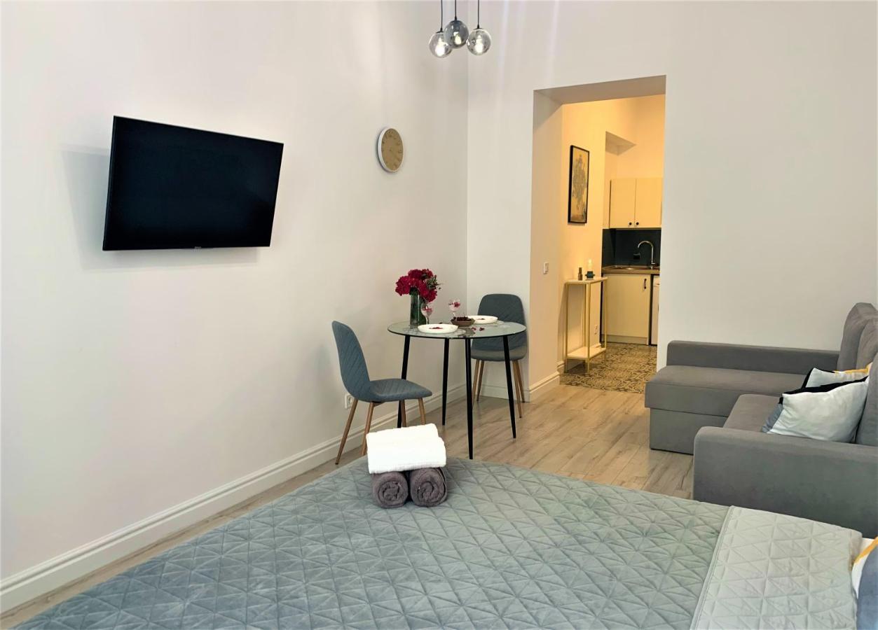 Iris Apartment On Popovich Lwów Zewnętrze zdjęcie