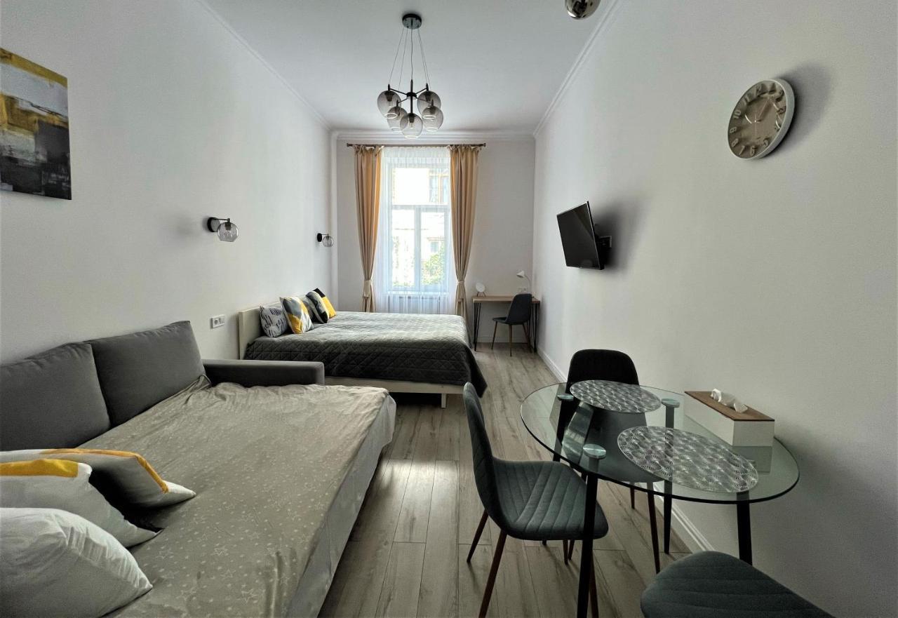 Iris Apartment On Popovich Lwów Zewnętrze zdjęcie
